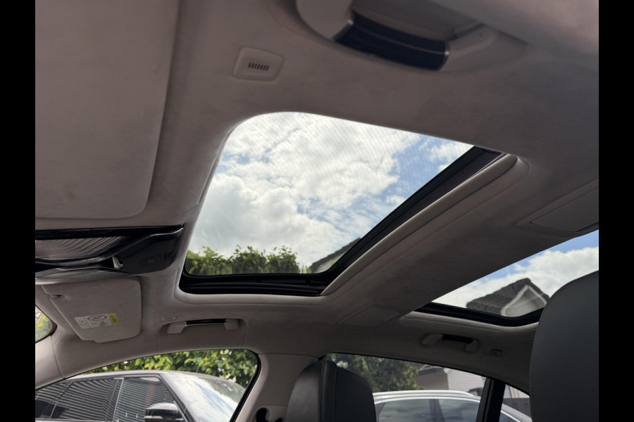 BMW 7 Serie 745Le xDrive High Executive | TV Schermen | Panoramadak | 360* Camera | Massage | Head-Up Display |