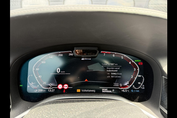 BMW 7 Serie 745Le xDrive High Executive | TV Schermen | Panoramadak | 360* Camera | Massage | Head-Up Display |