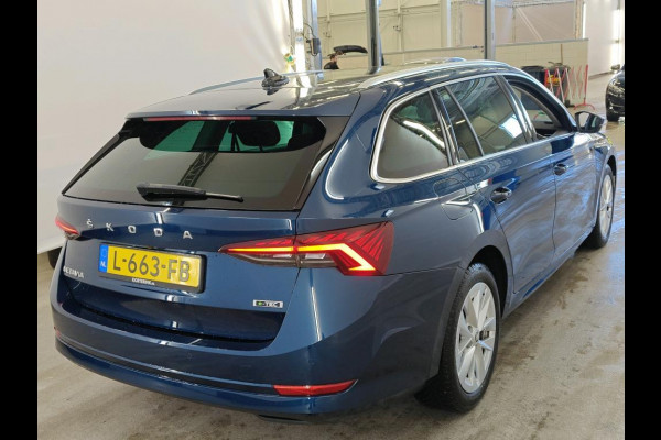 Škoda Octavia Combi 1.0 e-TSI Business Edition Plus NL-AUTO | PANODAK | LEDER | CAMERA
