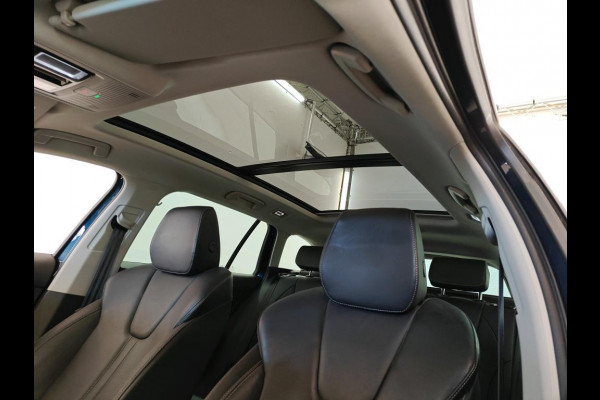 Škoda Octavia Combi 1.0 e-TSI Business Edition Plus NL-AUTO | PANODAK | LEDER | CAMERA