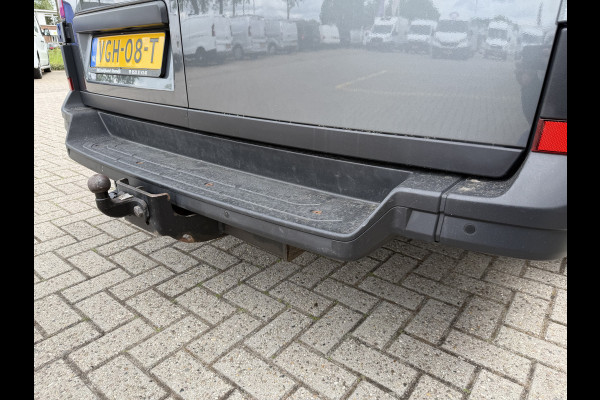 Volkswagen Crafter 35 2.0 TDI 177pk L3H3 ( L2H2 ) DC 6 persoons Comfortline / euro 6 / bpm vrij / vaste prijs rijklaar € 31.950 ex btw / lease vanaf € 521 / airco / cruise / grijs metallic !