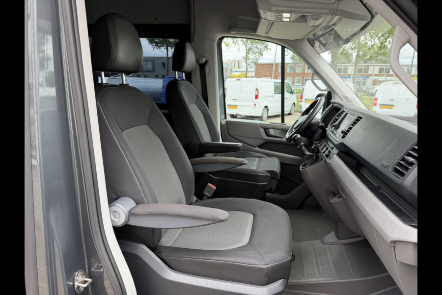 Volkswagen Crafter 35 2.0 TDI 177pk L3H3 ( L2H2 ) DC 6 persoons Comfortline / euro 6 / bpm vrij / vaste prijs rijklaar € 31.950 ex btw / lease vanaf € 521 / airco / cruise / grijs metallic !