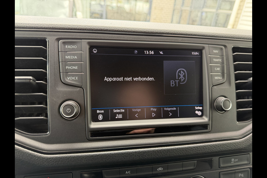 Volkswagen Crafter 35 2.0 TDI 177pk L3H3 ( L2H2 ) DC 6 persoons Comfortline / euro 6 / bpm vrij / vaste prijs rijklaar € 31.950 ex btw / lease vanaf € 521 / airco / cruise / grijs metallic !