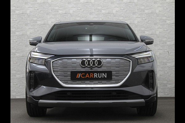 Audi Q4 e-tron 45 265pk Quattro RS-Leder | Uniek Interieur! | Sportstoelen | ACC | Sonos-Sound | Head-Up | 95% SOH | Sportstoelen | Keyless-Ent Memory | Groot Navi | Virtual-Cockpit | Getint Glas | 3-Zone Clima | Zwarte Hemel | LED | Carplay | Standkachel | Achteruitrij-Camera | Stoelverwarming |