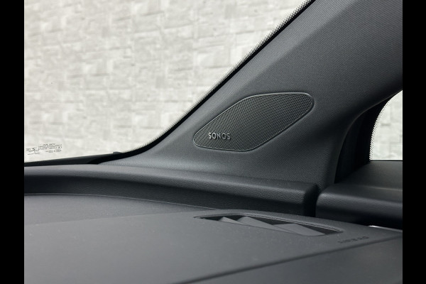 Audi Q4 e-tron 45 265pk Quattro RS-Leder | Uniek Interieur! | Sportstoelen | ACC | Sonos-Sound | Head-Up | 95% SOH | Sportstoelen | Keyless-Ent Memory | Groot Navi | Virtual-Cockpit | Getint Glas | 3-Zone Clima | Zwarte Hemel | LED | Carplay | Standkachel | Achteruitrij-Camera | Stoelverwarming |