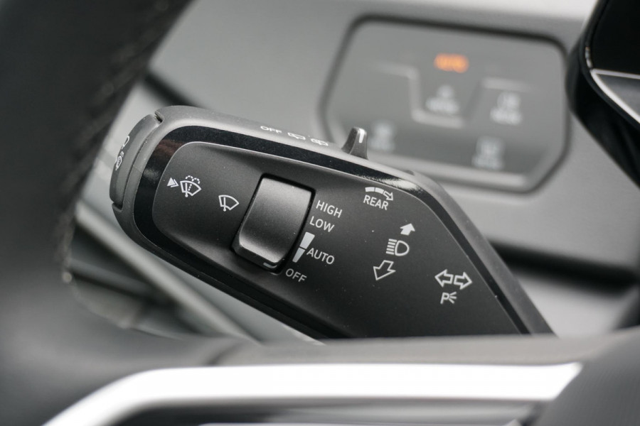 Volkswagen ID.3 Limited Edition 52 kWh * NIEUWSTAAT * + 19'' / SENSOREN