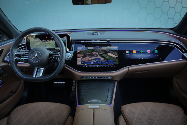 Mercedes-Benz E-Klasse Estate 300 e AMG Line | AIRMATIC | BURMESTER 4D | HYPERSCREEN | ADAPTIVE | STOELVERWARMING & VERKOELING & MASSAGE | STUURVERWARM MULTICONTOUR ZETELS | HEAD UP | DUBBEL GLAS | AC+DC LADEN | VERLICHTE GRILLE |  TREKHAAK | 360 CAMERA | 300e