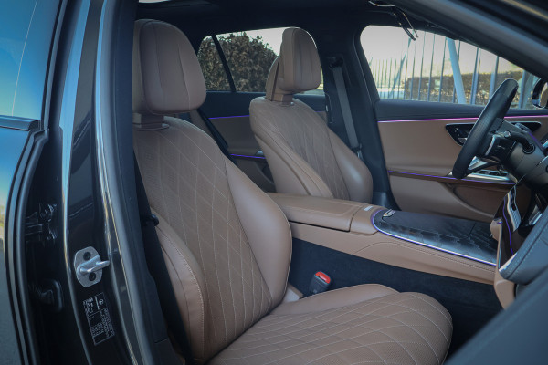 Mercedes-Benz E-Klasse Estate 300 e AMG Line | AIRMATIC | BURMESTER 4D | HYPERSCREEN | ADAPTIVE | STOELVERWARMING & VERKOELING & MASSAGE | STUURVERWARM MULTICONTOUR ZETELS | HEAD UP | DUBBEL GLAS | AC+DC LADEN | VERLICHTE GRILLE |  TREKHAAK | 360 CAMERA | 300e