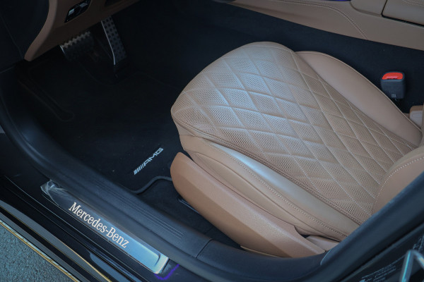 Mercedes-Benz E-Klasse Estate 300 e AMG Line | AIRMATIC | BURMESTER 4D | HYPERSCREEN | ADAPTIVE | STOELVERWARMING & VERKOELING & MASSAGE | STUURVERWARM MULTICONTOUR ZETELS | HEAD UP | DUBBEL GLAS | AC+DC LADEN | VERLICHTE GRILLE |  TREKHAAK | 360 CAMERA | 300e