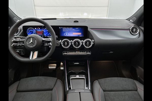 Mercedes-Benz EQA 250+ Business Solution AMG 71 kWh | Premium pakket | Nightpakket | DISTRONIC | Panoramaschuifdak | 360° camera | 20 inch multispaaks lichtmetalen velgen | Burmester Surround Sound |