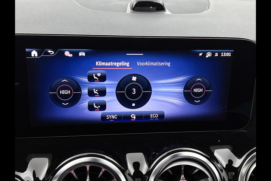 Mercedes-Benz EQA 250+ Business Solution AMG 71 kWh | Premium pakket | Nightpakket | DISTRONIC | Panoramaschuifdak | 360° camera | 20 inch multispaaks lichtmetalen velgen | Burmester Surround Sound |