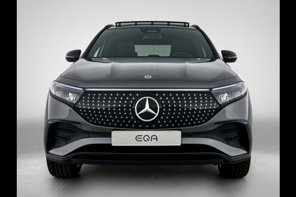Mercedes-Benz EQA 250+ Business Solution AMG 71 kWh | Premium pakket | Nightpakket | DISTRONIC | Panoramaschuifdak | 360° camera | 20 inch multispaaks lichtmetalen velgen | Burmester Surround Sound |