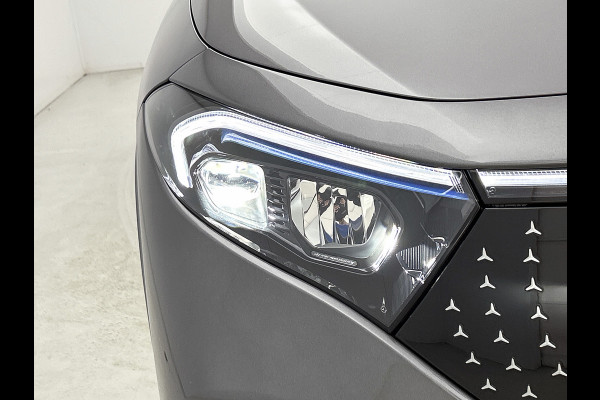Mercedes-Benz EQA 250+ Business Solution AMG 71 kWh | Premium pakket | Nightpakket | DISTRONIC | Panoramaschuifdak | 360° camera | 20 inch multispaaks lichtmetalen velgen | Burmester Surround Sound |