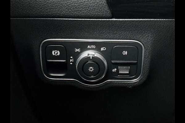 Mercedes-Benz EQA 250+ Business Solution AMG 71 kWh | Premium pakket | Nightpakket | DISTRONIC | Panoramaschuifdak | 360° camera | 20 inch multispaaks lichtmetalen velgen | Burmester Surround Sound |