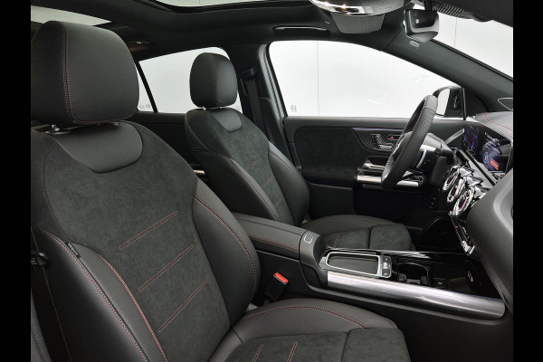 Mercedes-Benz EQA 250+ Business Solution AMG 71 kWh | Premium pakket | Nightpakket | DISTRONIC | Panoramaschuifdak | 360° camera | 20 inch multispaaks lichtmetalen velgen | Burmester Surround Sound |
