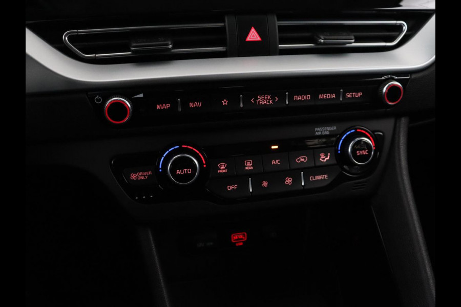 Kia Niro 1.6 GDi Hybrid DynamicLine | Trekhaak | Adaptive cruise | Half leder | Carplay | Camera | Navigatie | Parkeerhulp | Climate control | Lichtmetalen velgen