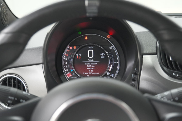 Fiat 500 1.0 Hybrid Sport | Schuif-/Kanteldak | Apple Carplay | Parkeersensoren