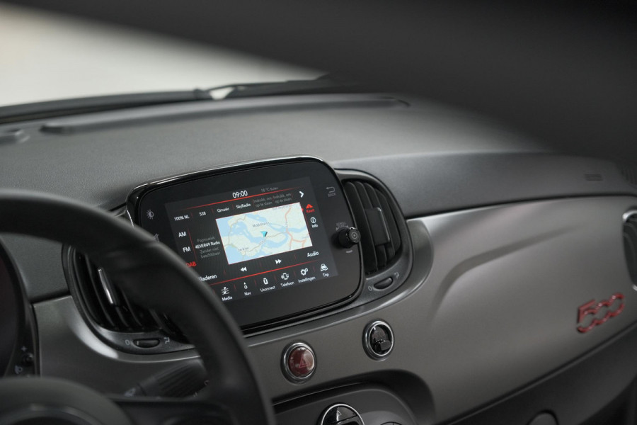 Fiat 500 1.0 Hybrid Sport | Schuif-/Kanteldak | Apple Carplay | Parkeersensoren