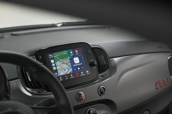 Fiat 500 1.0 Hybrid Sport | Schuif-/Kanteldak | Apple Carplay | Parkeersensoren