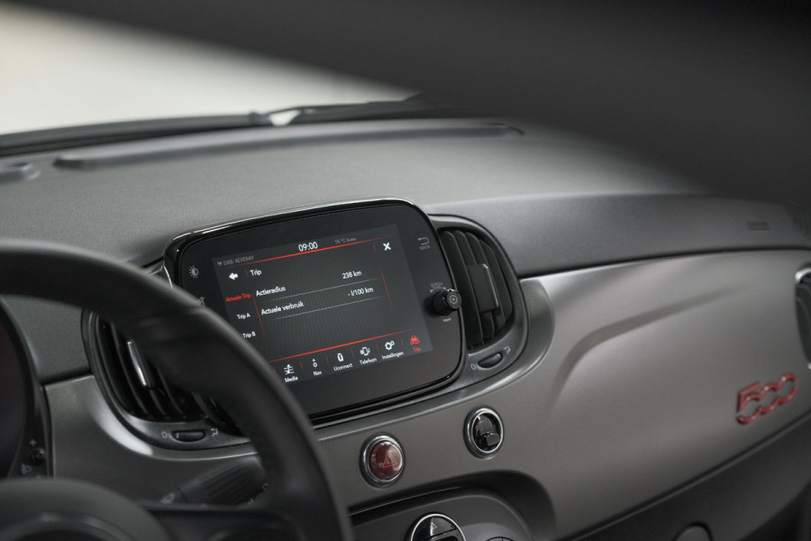 Fiat 500 1.0 Hybrid Sport | Schuif-/Kanteldak | Apple Carplay | Parkeersensoren