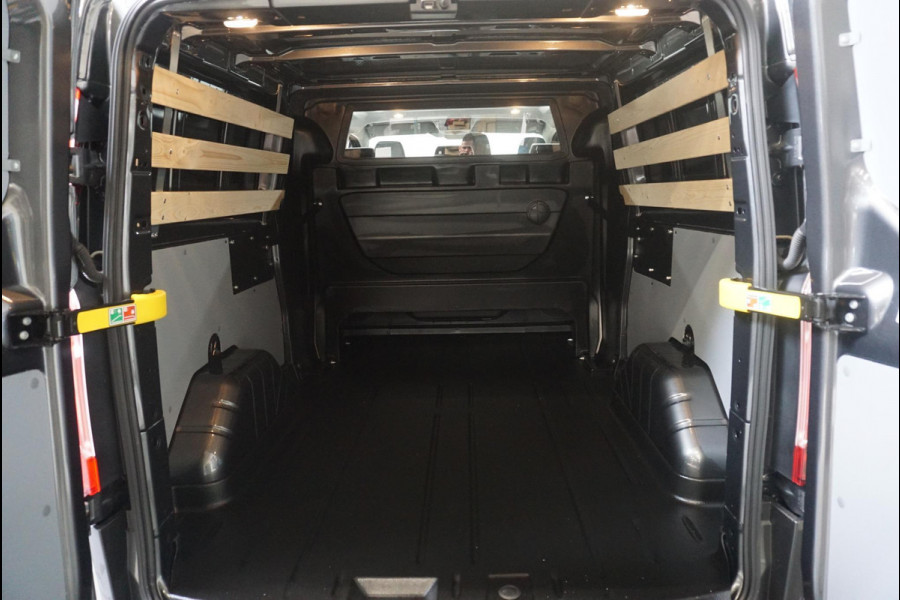 Ford Transit Custom 300 2.0 TDCI Automaat L2H1 Trend Dubbele Cabine | Airco | Navigatie | Cruisecontrol | Camera | PDCVA | Trekhaak
