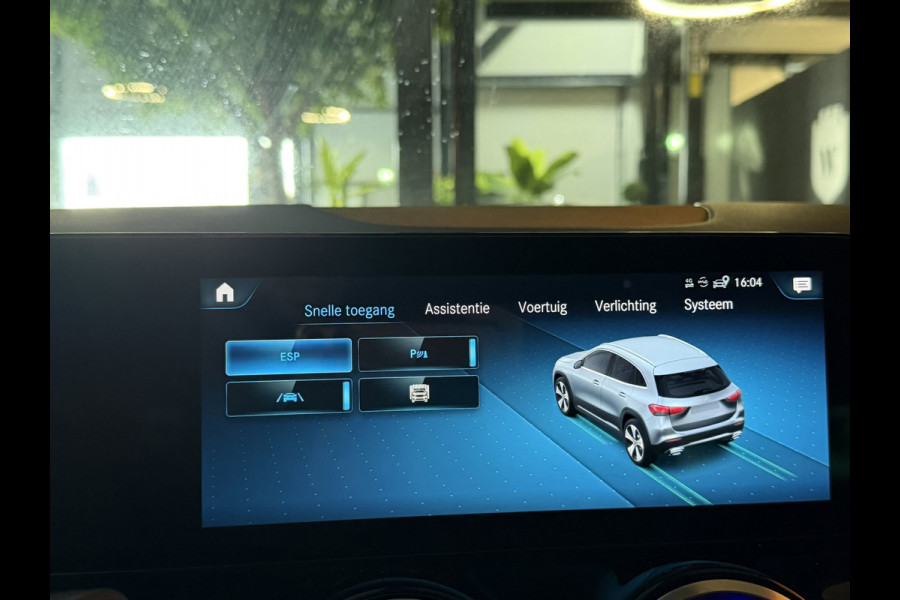 Mercedes-Benz GLA 250 e AMG Line Garantie Ambient MBUX High End Camera Night StoelVW Cruise Navi Clima Led Dab Rijklaar