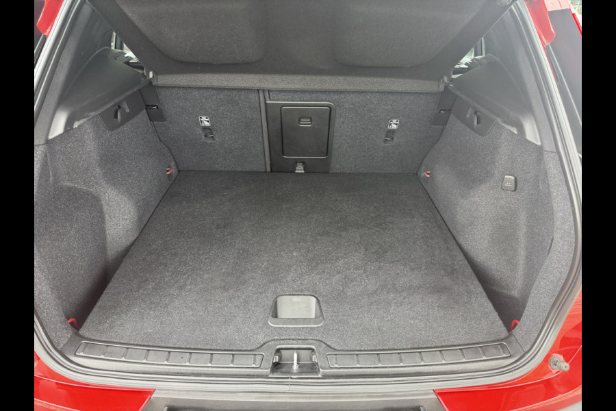 Volvo XC40 1.5 T4 Recharge Inscription Expression ** Memory ** Camera ** Winter-line ** Carplay ** DAB