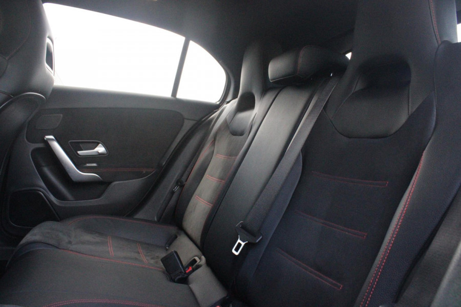 Mercedes-Benz A-Klasse 220 190PK AUTOMAAT BUSINESS SOLUTION AMG | PANORAMA SCHUIF/KANTEL DAK | SFEER VERLICHTING VOOR + ACHTER | STOEL VERWARMING OP BEIDE VOORSTOELEN | MULTIBEAM LED KOPLAMPEN | ACHTERUITRIJ CAMERA | APPLE CARPLAY/ANDROID AUTO | NAVIGATIE | CRUISE CONTROL | NIGHT PAKKET | VERKEERSLICHTEN WEERGAVE | 17" LICHTMETALEN VELGEN AMG | HEMELBEKLEDING ZWART | MBUX MULTIMEDIA SYSTEEM | SPORTSTOELEN | PARKEERSENSOREN VOOR + ACHTER | DRAADLOZE TELEFOONLADER |
