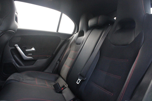 Mercedes-Benz A-Klasse 220 190PK AUTOMAAT BUSINESS SOLUTION AMG | PANORAMA SCHUIF/KANTEL DAK | SFEER VERLICHTING VOOR + ACHTER | STOEL VERWARMING OP BEIDE VOORSTOELEN | MULTIBEAM LED KOPLAMPEN | ACHTERUITRIJ CAMERA | APPLE CARPLAY/ANDROID AUTO | NAVIGATIE | CRUISE CONTROL | NIGHT PAKKET | VERKEERSLICHTEN WEERGAVE | 17" LICHTMETALEN VELGEN AMG | HEMELBEKLEDING ZWART | MBUX MULTIMEDIA SYSTEEM | SPORTSTOELEN | PARKEERSENSOREN VOOR + ACHTER | DRAADLOZE TELEFOONLADER |