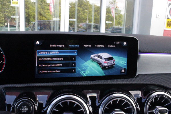 Mercedes-Benz A-Klasse 220 190PK AUTOMAAT BUSINESS SOLUTION AMG | PANORAMA SCHUIF/KANTEL DAK | SFEER VERLICHTING VOOR + ACHTER | STOEL VERWARMING OP BEIDE VOORSTOELEN | MULTIBEAM LED KOPLAMPEN | ACHTERUITRIJ CAMERA | APPLE CARPLAY/ANDROID AUTO | NAVIGATIE | CRUISE CONTROL | NIGHT PAKKET | VERKEERSLICHTEN WEERGAVE | 17" LICHTMETALEN VELGEN AMG | HEMELBEKLEDING ZWART | MBUX MULTIMEDIA SYSTEEM | SPORTSTOELEN | PARKEERSENSOREN VOOR + ACHTER | DRAADLOZE TELEFOONLADER |