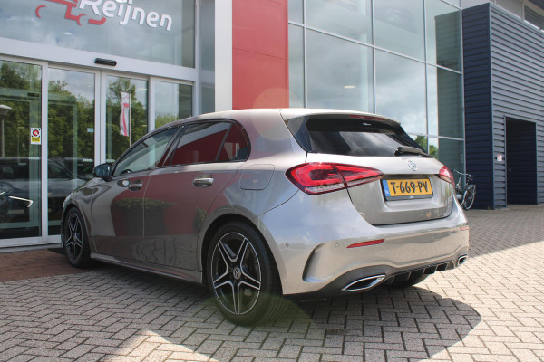 Mercedes-Benz A-Klasse 220 190PK AUTOMAAT BUSINESS SOLUTION AMG | PANORAMA SCHUIF/KANTEL DAK | SFEER VERLICHTING VOOR + ACHTER | STOEL VERWARMING OP BEIDE VOORSTOELEN | MULTIBEAM LED KOPLAMPEN | ACHTERUITRIJ CAMERA | APPLE CARPLAY/ANDROID AUTO | NAVIGATIE | CRUISE CONTROL | NIGHT PAKKET | VERKEERSLICHTEN WEERGAVE | 17" LICHTMETALEN VELGEN AMG | HEMELBEKLEDING ZWART | MBUX MULTIMEDIA SYSTEEM | SPORTSTOELEN | PARKEERSENSOREN VOOR + ACHTER | DRAADLOZE TELEFOONLADER |