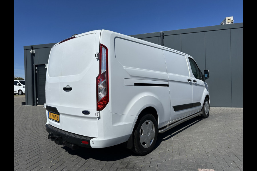 Ford Transit Custom 2.0 TDCI 130 PK / L2H1 / SORTIMO INRICHTING / TREKHAAK / AIRCO / CRUISE / STOEL EN VOORRUIT VERW / 2800 KG AHG
