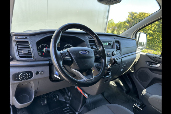 Ford Transit Custom 2.0 TDCI 130 PK / L2H1 / SORTIMO INRICHTING / TREKHAAK / AIRCO / CRUISE / STOEL EN VOORRUIT VERW / 2800 KG AHG