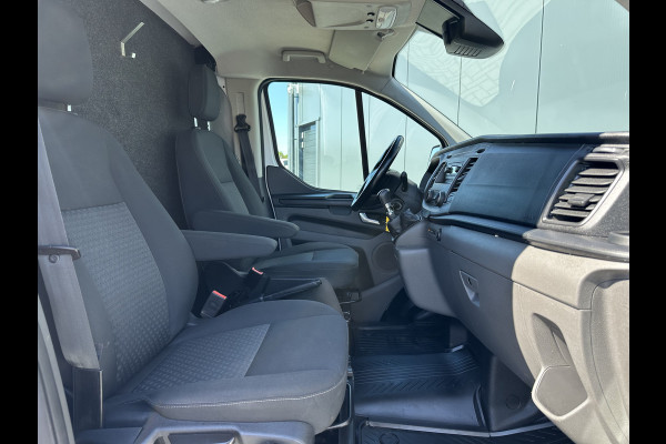 Ford Transit Custom 2.0 TDCI 130 PK / L2H1 / SORTIMO INRICHTING / TREKHAAK / AIRCO / CRUISE / STOEL EN VOORRUIT VERW / 2800 KG AHG