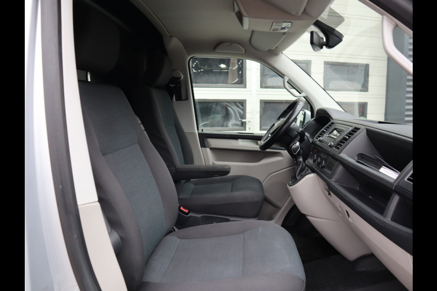 Volkswagen Transporter 2.0 TDI 150pk Automaat Euro 6 - Airco - Imperiaal - Trekhaak