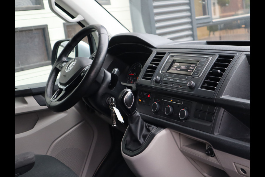 Volkswagen Transporter 2.0 TDI 150pk Automaat Euro 6 - Airco - Imperiaal - Trekhaak