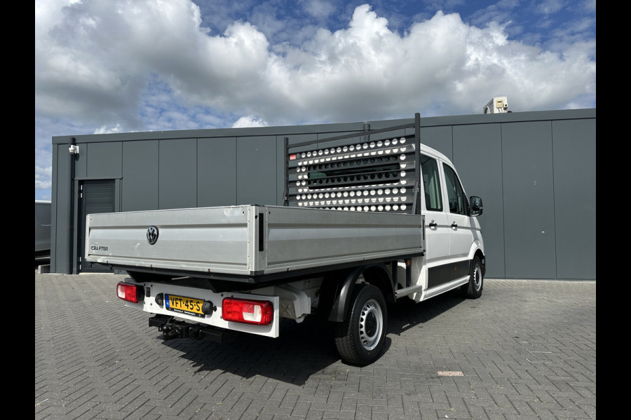 Volkswagen Crafter 35 2.0 TDI 141 PK / 1e EIG. / PICK UP / DUBBELE CABINE / 3 TONS TREKHAAK / 7 PERSOONS / AIRCO / CRUISE