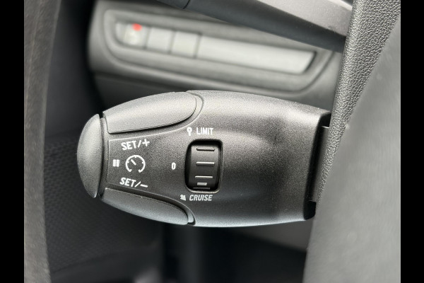 Peugeot 208 1.2 PureTech Blue Lion 2e Eigenaar,5 Deurs,Navi,Airco,Cruise,Pdc,Carplay,N.A.P,Weinig km,Zeer Zuinig,Nieuwe Apk bij Aflevering