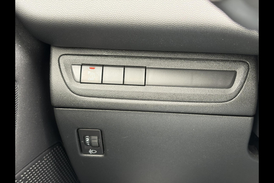 Peugeot 208 1.2 PureTech Blue Lion 2e Eigenaar,5 Deurs,Navi,Airco,Cruise,Pdc,Carplay,N.A.P,Weinig km,Zeer Zuinig,Nieuwe Apk bij Aflevering
