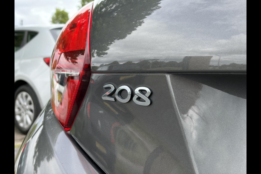 Peugeot 208 1.2 PureTech Blue Lion 2e Eigenaar,5 Deurs,Navi,Airco,Cruise,Pdc,Carplay,N.A.P,Weinig km,Zeer Zuinig,Nieuwe Apk bij Aflevering