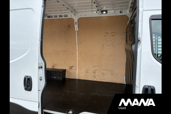 Iveco Daily 35S18 180pk 3.0L L2LH2 Hi-Matic Automaat Imperiaal Trekhaak Cruise Camera Climate Control