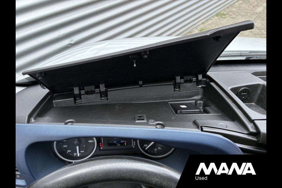 Iveco Daily 35S18 180pk 3.0L L2LH2 Hi-Matic Automaat Imperiaal Trekhaak Cruise Camera Climate Control