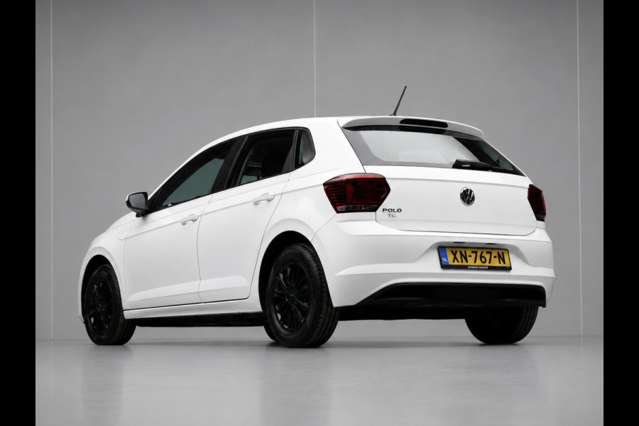 Volkswagen Polo 1.0 Comfortline Sport (BLACK AND WHITE EDITON,LED,AIRCO,BLUETOOTH,SPORTSTOELEN,NETTE STAAT,NIEUWE APK)