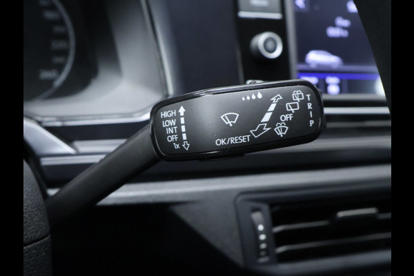 Volkswagen Polo 1.0 Comfortline Sport (BLACK AND WHITE EDITON,LED,AIRCO,BLUETOOTH,SPORTSTOELEN,NETTE STAAT,NIEUWE APK)