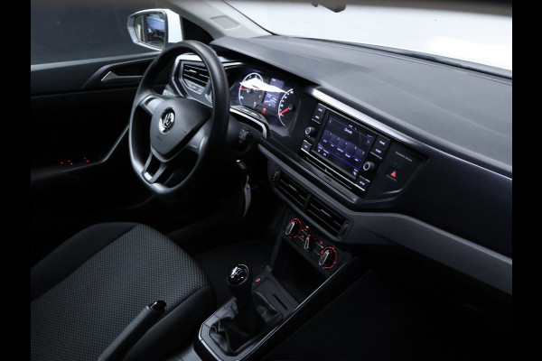 Volkswagen Polo 1.0 Comfortline Sport (BLACK AND WHITE EDITON,LED,AIRCO,BLUETOOTH,SPORTSTOELEN,NETTE STAAT,NIEUWE APK)