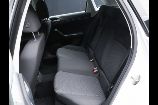 Volkswagen Polo 1.0 Comfortline Sport (BLACK AND WHITE EDITON,LED,AIRCO,BLUETOOTH,SPORTSTOELEN,NETTE STAAT,NIEUWE APK)