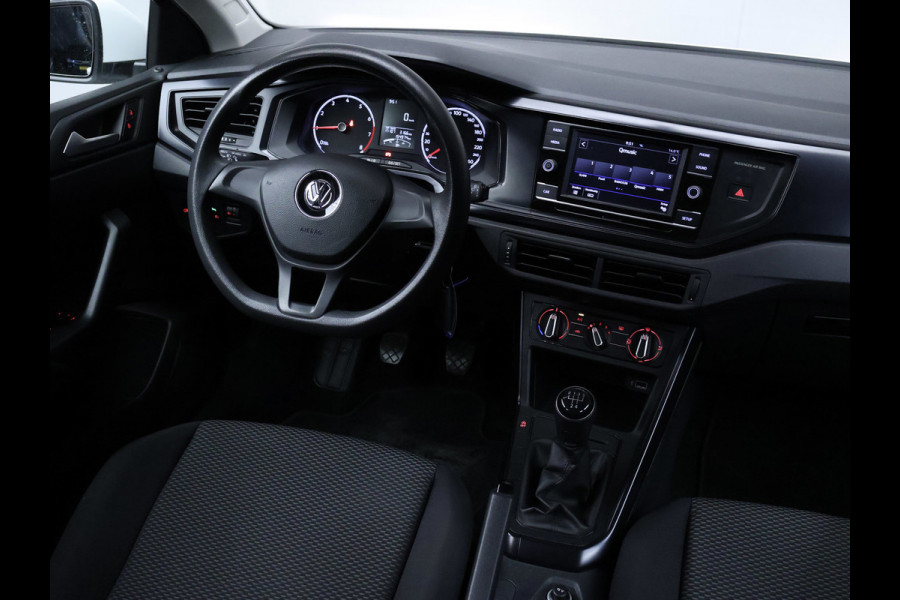 Volkswagen Polo 1.0 Comfortline Sport (BLACK AND WHITE EDITON,LED,AIRCO,BLUETOOTH,SPORTSTOELEN,NETTE STAAT,NIEUWE APK)