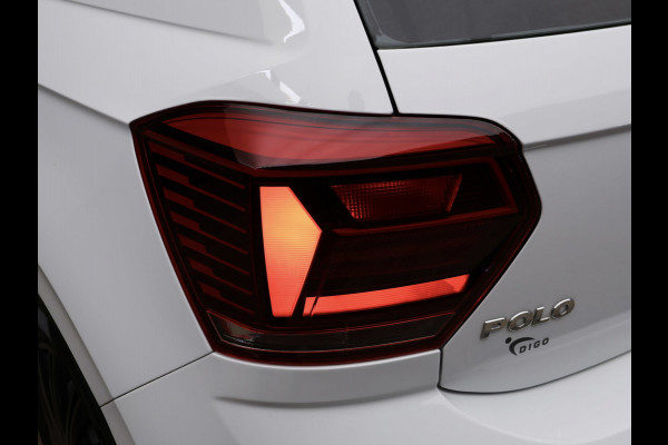 Volkswagen Polo 1.0 Comfortline Sport (BLACK AND WHITE EDITON,LED,AIRCO,BLUETOOTH,SPORTSTOELEN,NETTE STAAT,NIEUWE APK)
