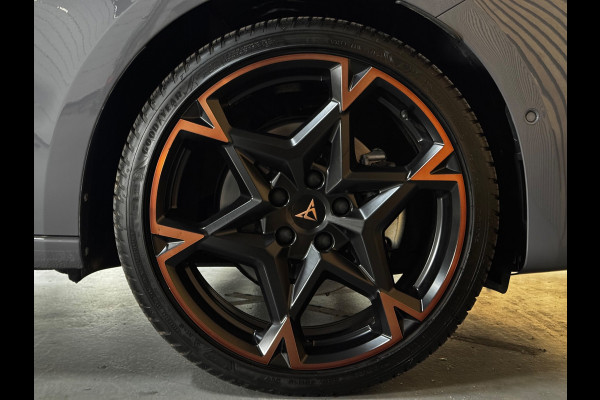 CUPRA Leon 1.5 eTSI VZ Performance PANO|TREKHAAK|SENNHEISER|AMBIENT|ACC|19 INCH