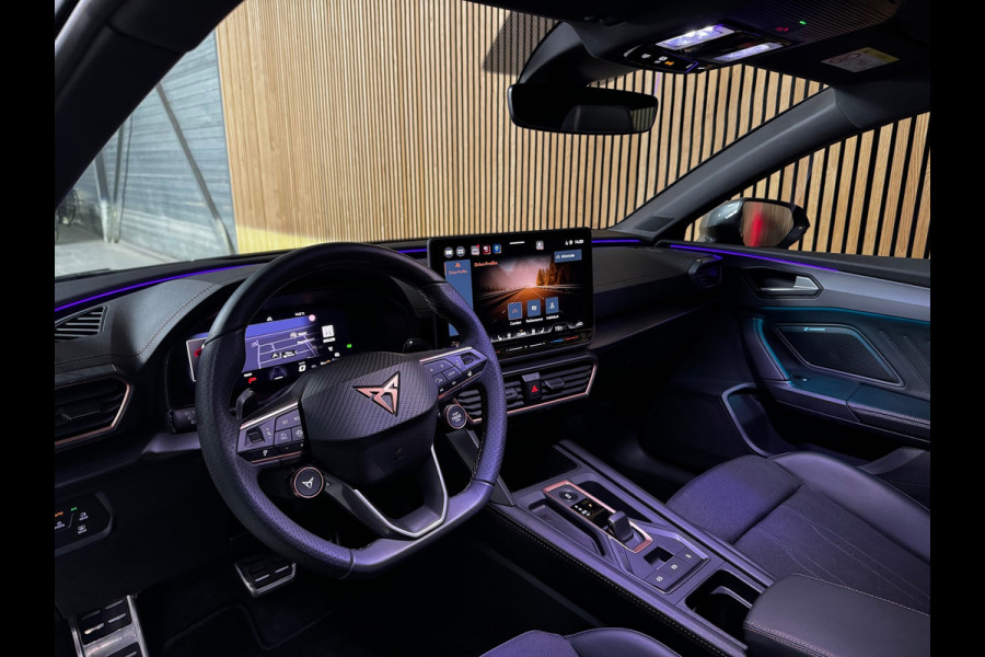 CUPRA Leon 1.5 eTSI VZ Performance PANO|TREKHAAK|SENNHEISER|AMBIENT|ACC|19 INCH